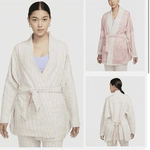 Nike Yoga Therma-FIT Luxe Women's Jacquard  Reversible Top Plus Size 1X NEW $140